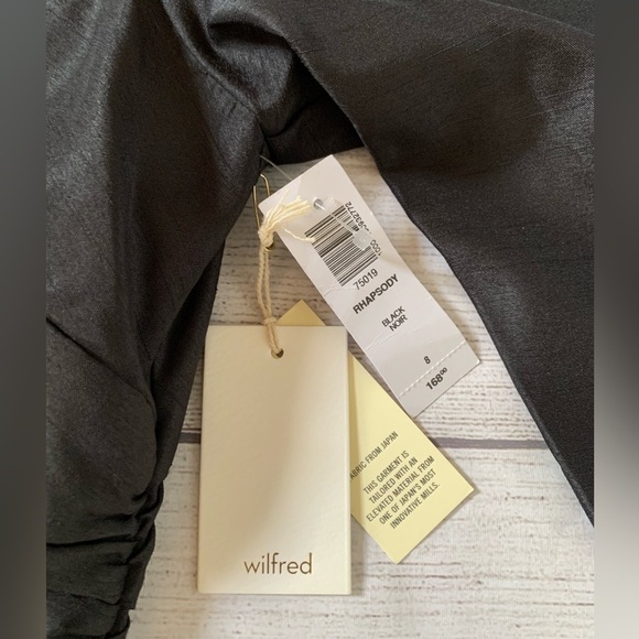 NWT Aritzia Wilfred Rhapsody Black One Long Sleeve Ruched Mini Dress in Size 8 - Picture 7 of 9